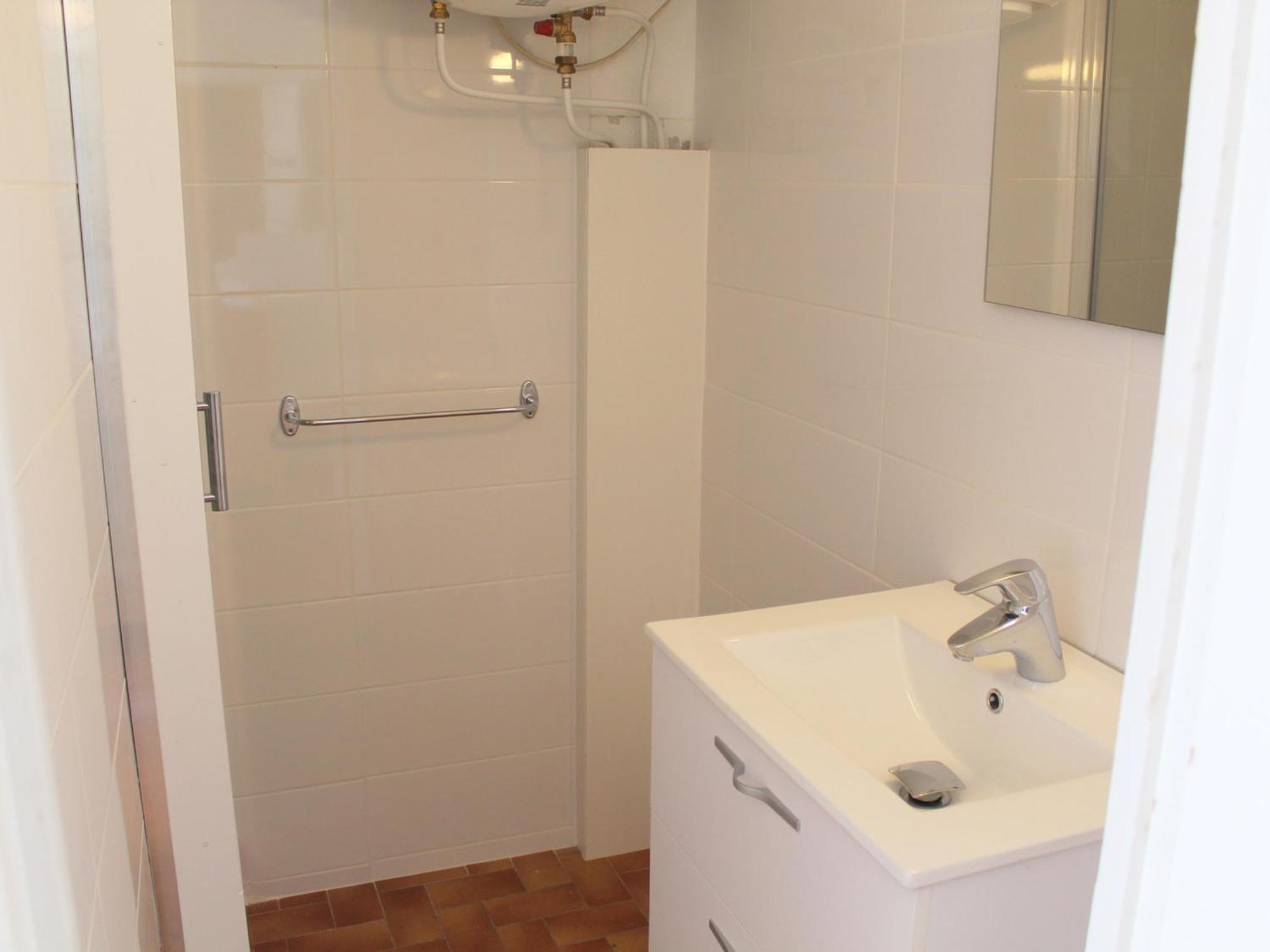 בלרוק-לה-באינס Appartement 2 Etoiles Proche Thermes, Animaux Admis - Fr-1-503-20 מראה חיצוני תמונה