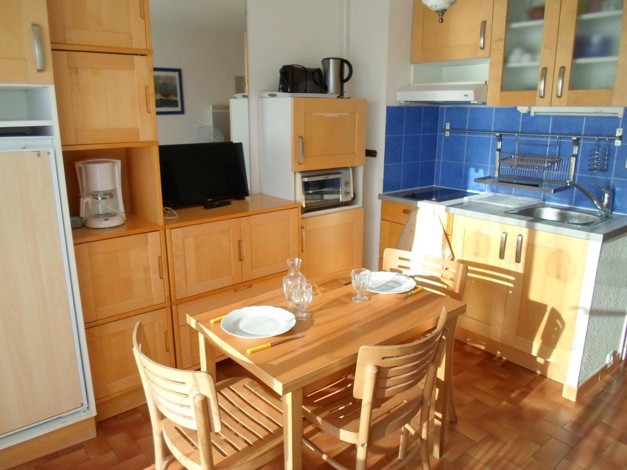 בלרוק-לה-באינס Appartement 2 Etoiles Proche Thermes, Animaux Admis - Fr-1-503-20 מראה חיצוני תמונה